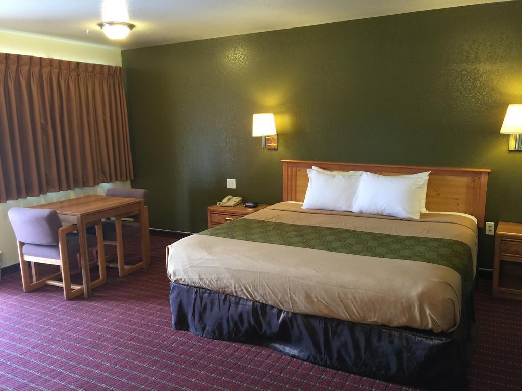 Rodeway Inn Hurricane - Zion National Park Area Kültér fotó